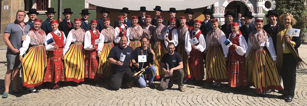 Kratt ja TTÜ Rahvatantsuansambel Kuljus Saksamaal Rudolstadt Festivalil 2018. Ühiselt sai antud mitu kontserti ja rahvatantsude õpituba.